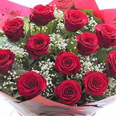 A Classic Handtie of Freedom Roses